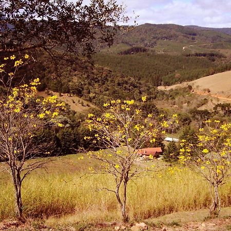 Chales Estrada de Chão Monte Verde  Exterior foto