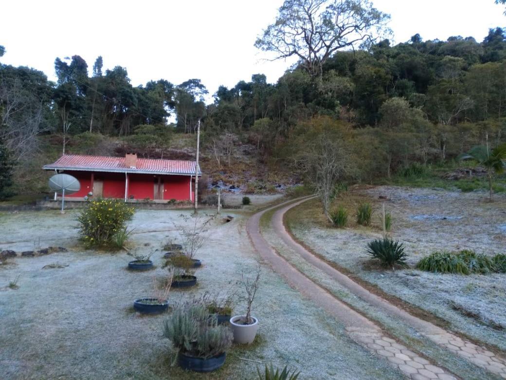Chales Estrada de Chão Monte Verde  Exterior foto